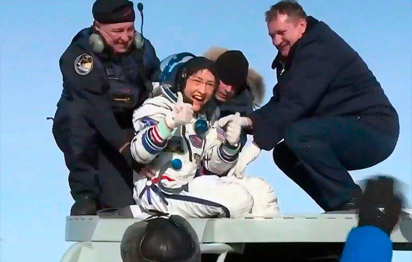 کریستینا کخ پس از حضور رکوردشکن در ایستگاه فضایی به زمین بازگشت