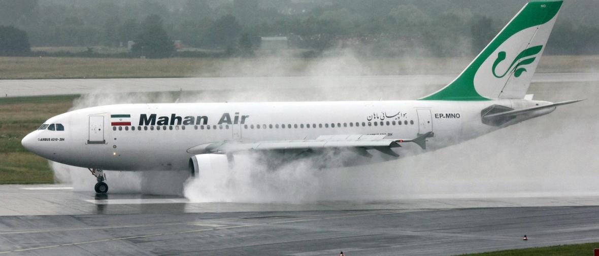 جداشدن موتور منجر به فرود اضطراری هواپیما در مهرآباد شد