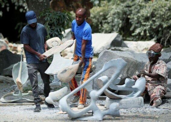 فرایند خلق مجسمه های سنتی زیمبابوه ای