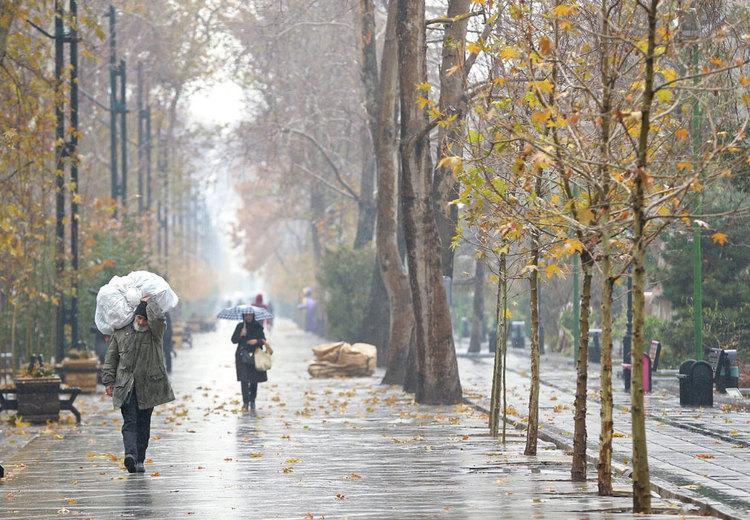پیش بینی بارش باران در تهران و شمال غرب کشور پیش بینی بارش باران در تهران و شمال غرب کشور