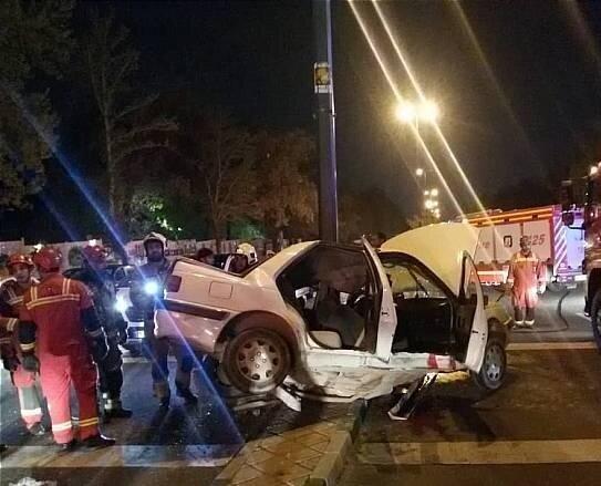 مصدومیت 10 نفر در تصادف زنجیره ای 4 خودرو در اصفهان