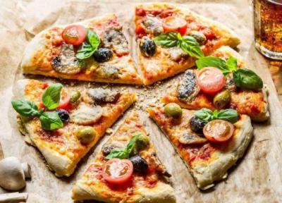 طرز تهیه پیتزا قارچ و گوشت خانگی سالم و خوشمزه